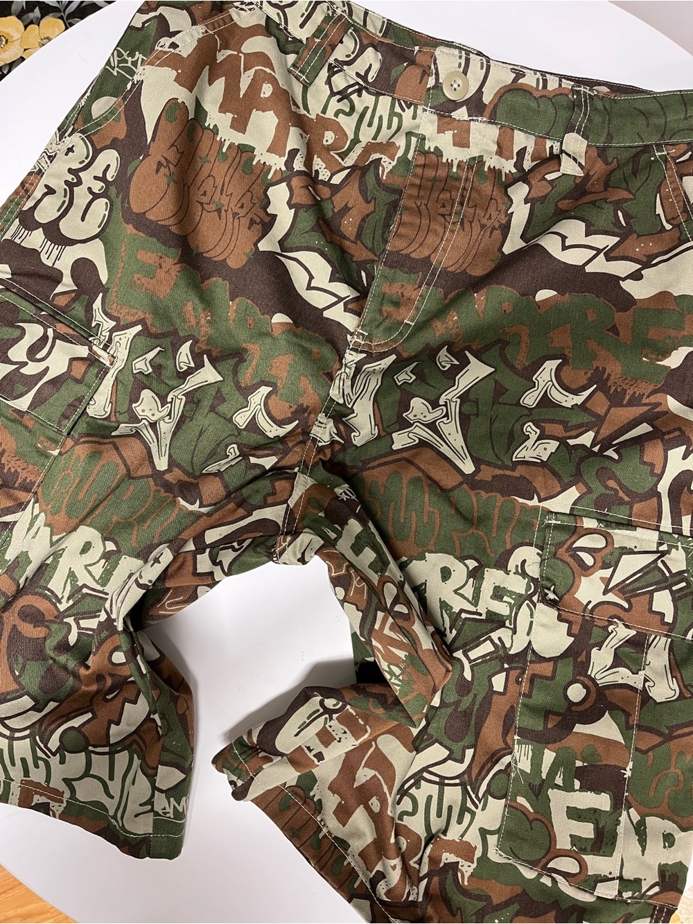 Empyre Graffiti Skateboard Camouflage Cargo Shorts NWOT Green/Brown/Tan mens 36
